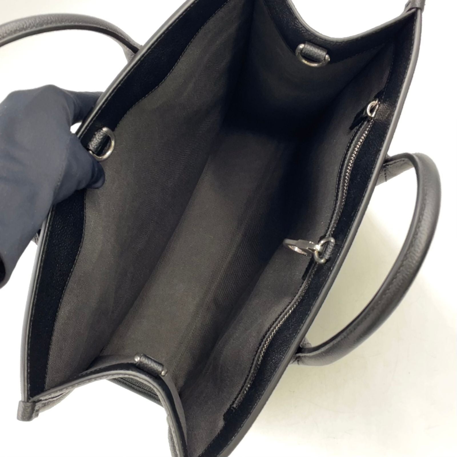 Gucci GG Supreme Shoulder Strap Leather Black Tote Bag Silver — view 3