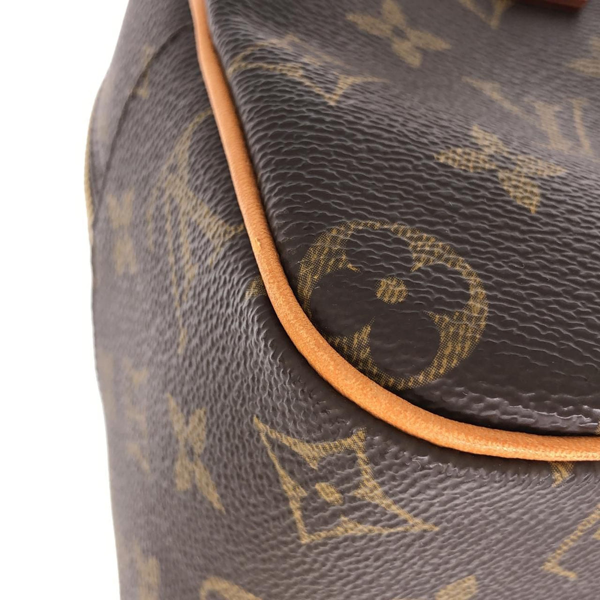 Louis Vuitton Monogram Cite MM Shoulder Bag — view 3