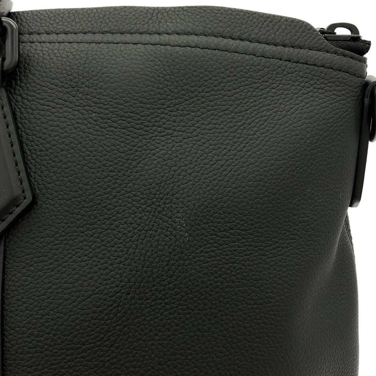 Louis Vuitton LV Aerogram Lockit Bag — view 3