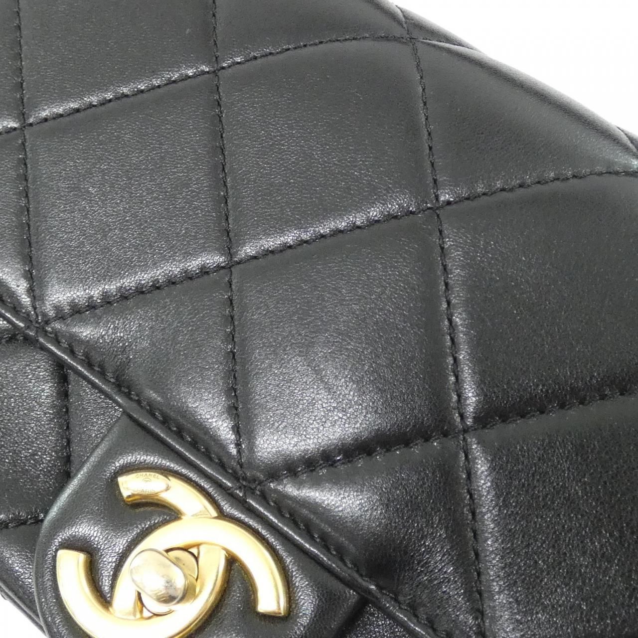 Chanel Bag Handbag Black — view 6