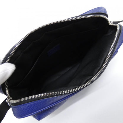 Louis Vuitton Taiga Llama Outdoor Messenger PM M Shoulder Bag — view 7