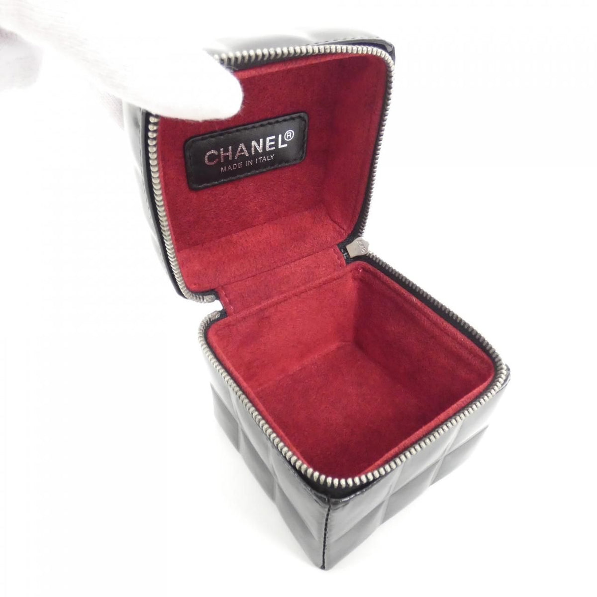 Chanel Vintage Pouch Black — view 7