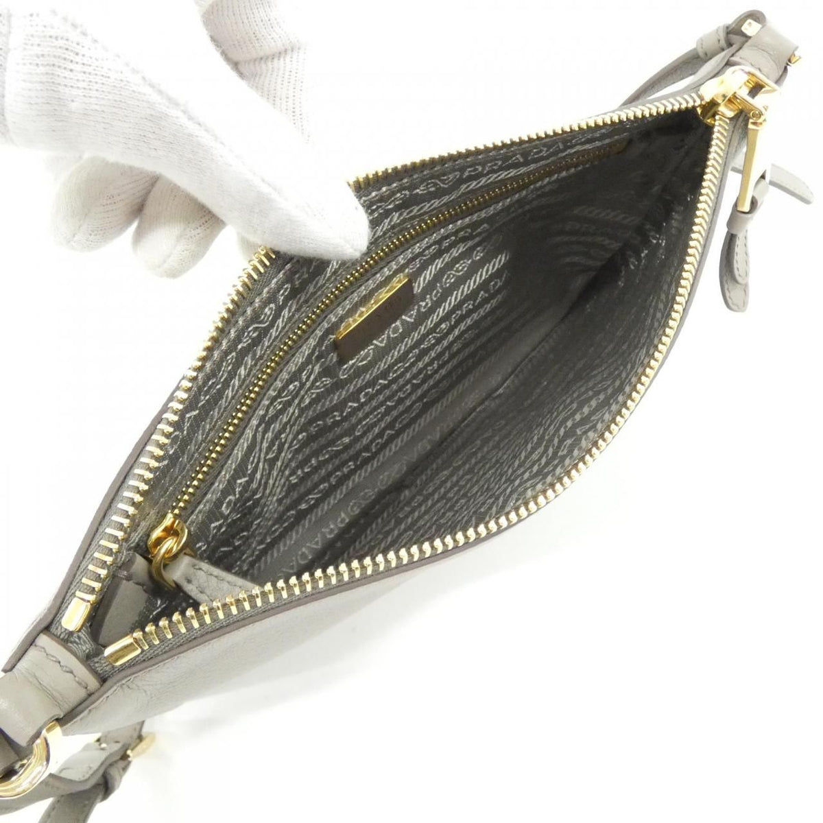 Prada Shoulder Bag Gold — view 6