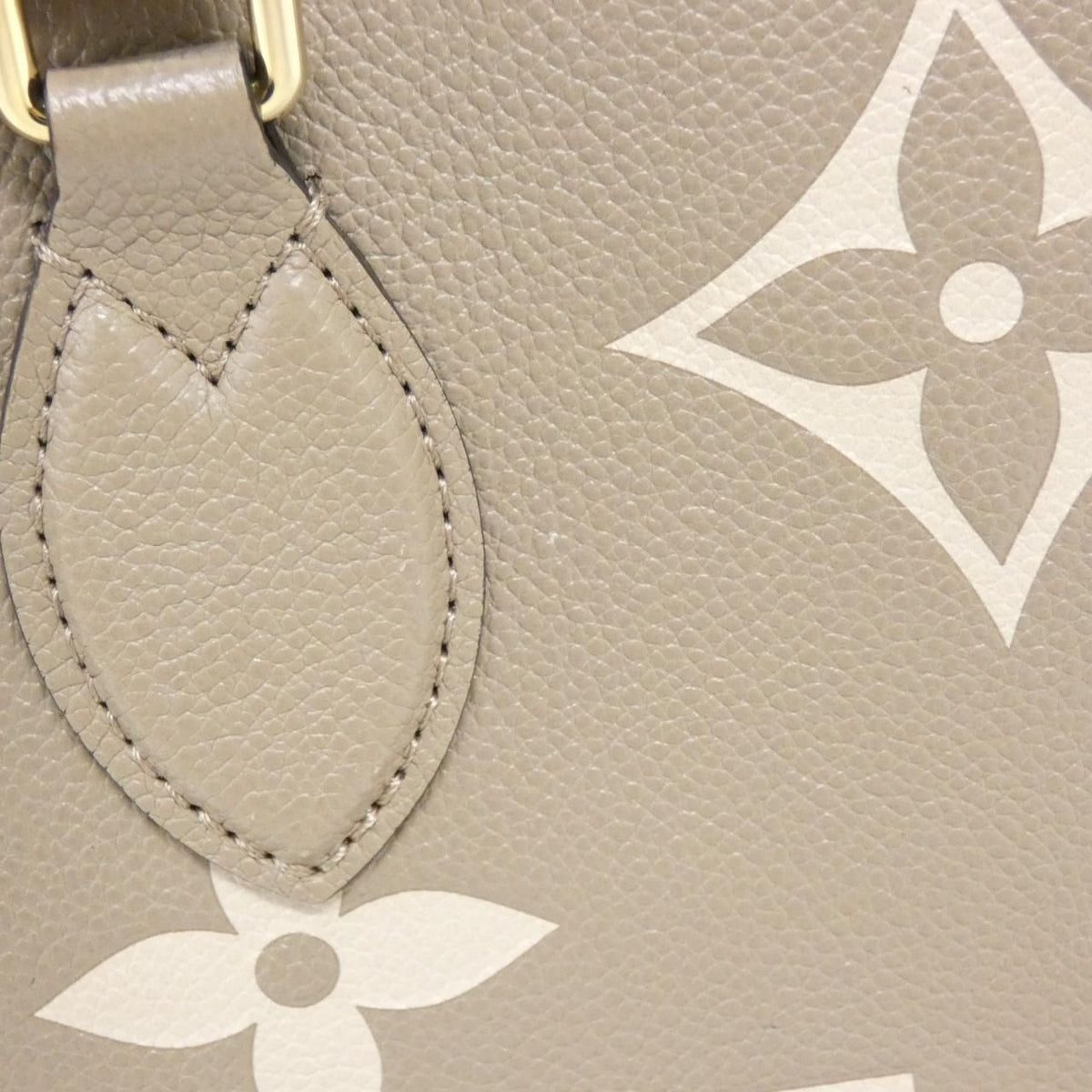Louis Vuitton Bicolor Monogram Empreinte On The Go MM Bag — view 4