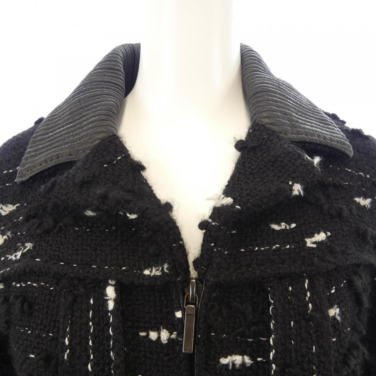 Chanel Coat Black — view 6