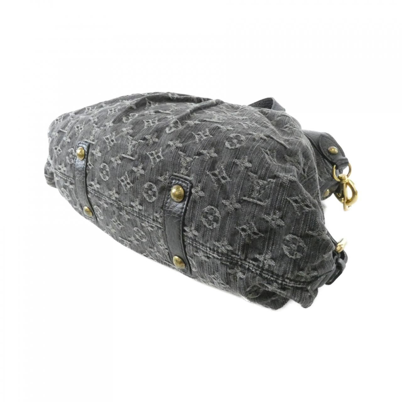 Louis Vuitton Monogram Denim Neo Mild Odor MM M Bag — view 2
