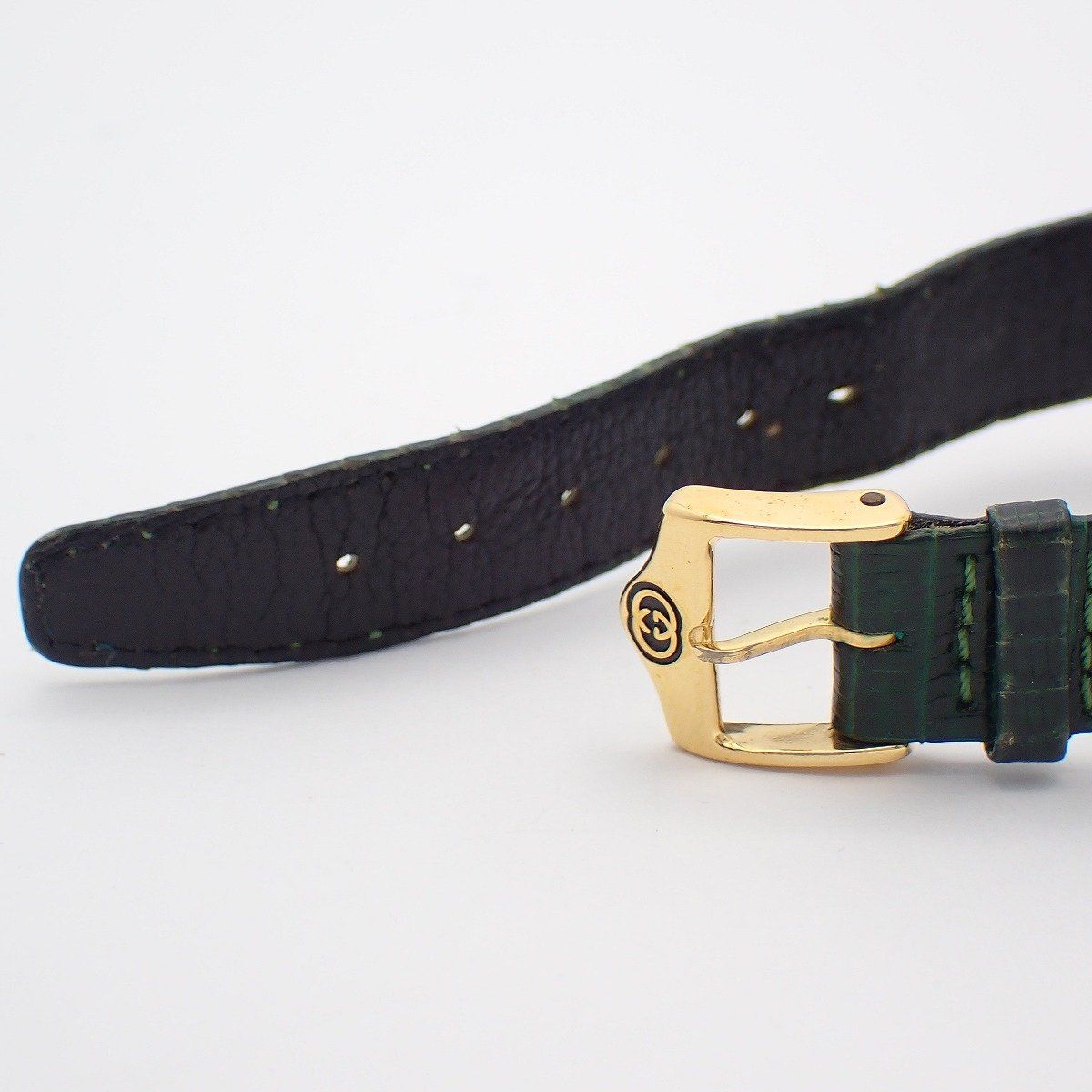Gucci Round Watch Gold — view 6