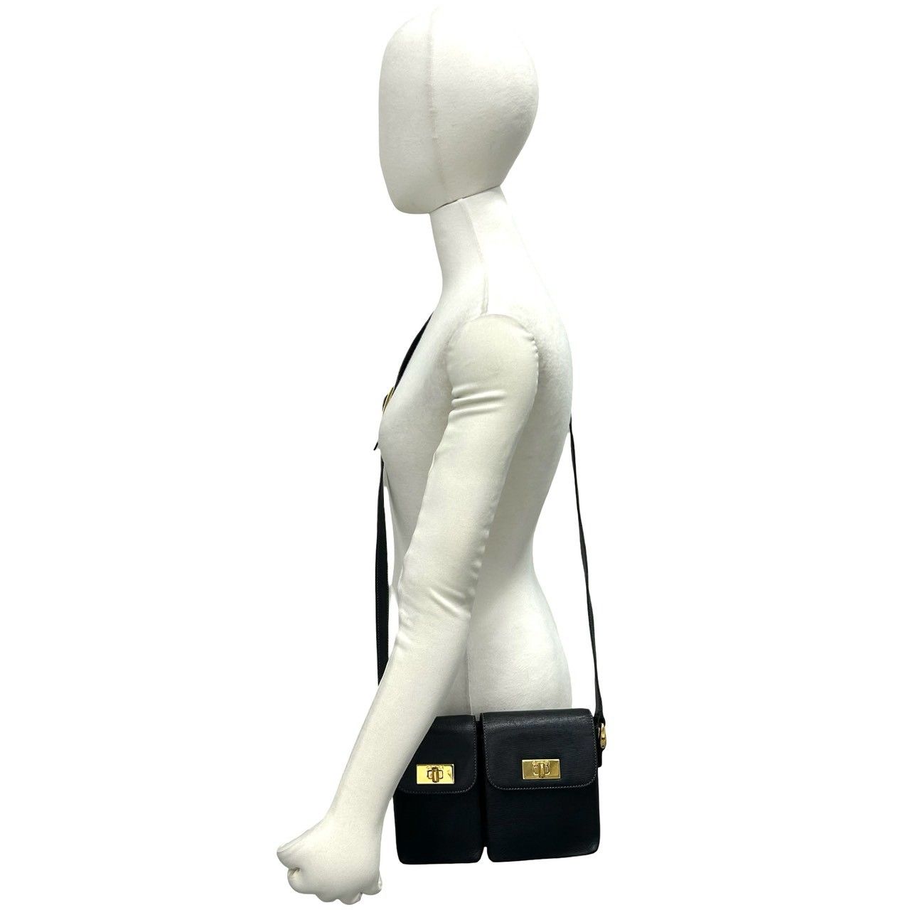 Gucci Vintage Logo Turnlock Leather Shoulder Bag Pochette Black — view 2
