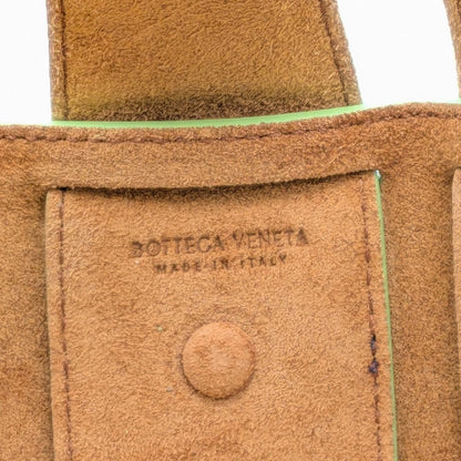 Bottega Veneta the Shell Light Green Leather 2-Way Handle Shoulder Bag — view 7