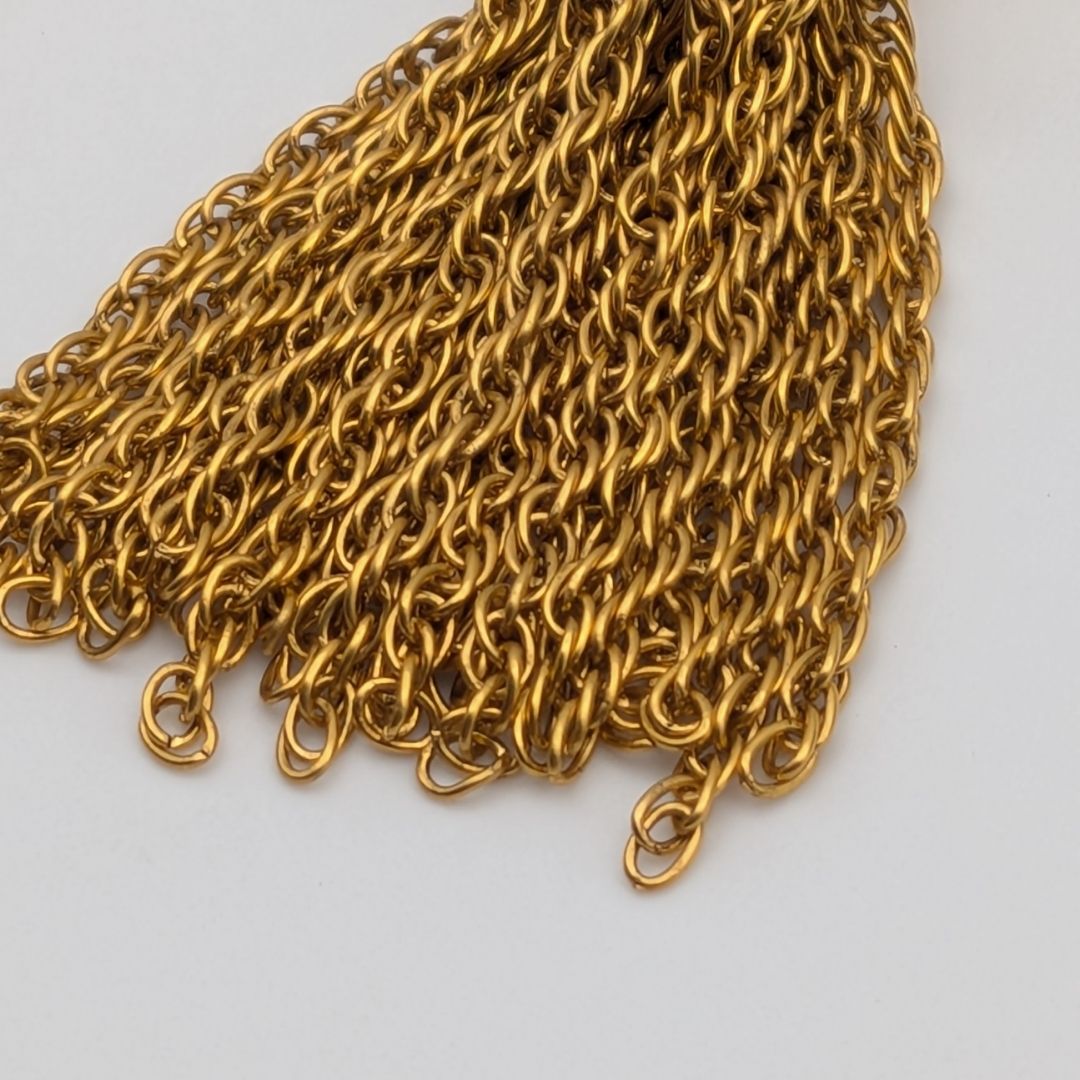 Chanel Brooch CC Logo Lava Gold Fringe Vintage — view 3
