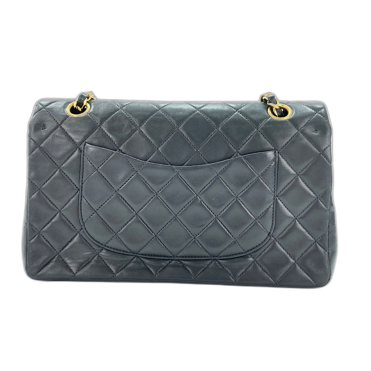 Chanel Shoulder Bag Quilted — view 3