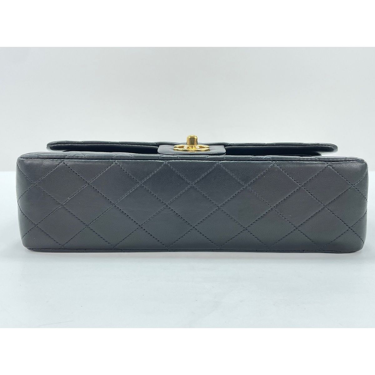 Chanel Shoulder Bag Quilted — view 7
