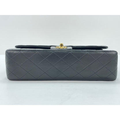 Chanel Shoulder Bag Quilted — view 7