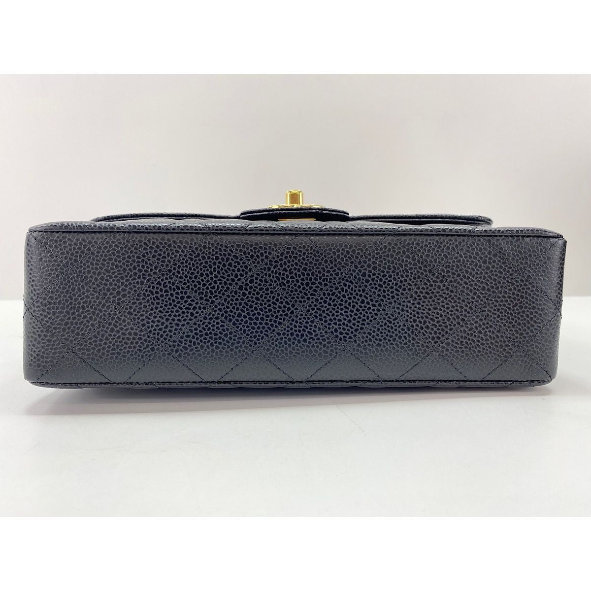 Chanel Shoulder Bag Quilted — view 5