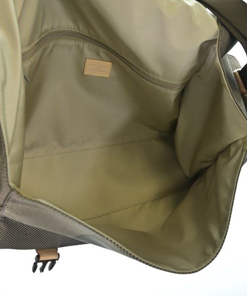 Louis Vuitton Shoulder Bag — view 4