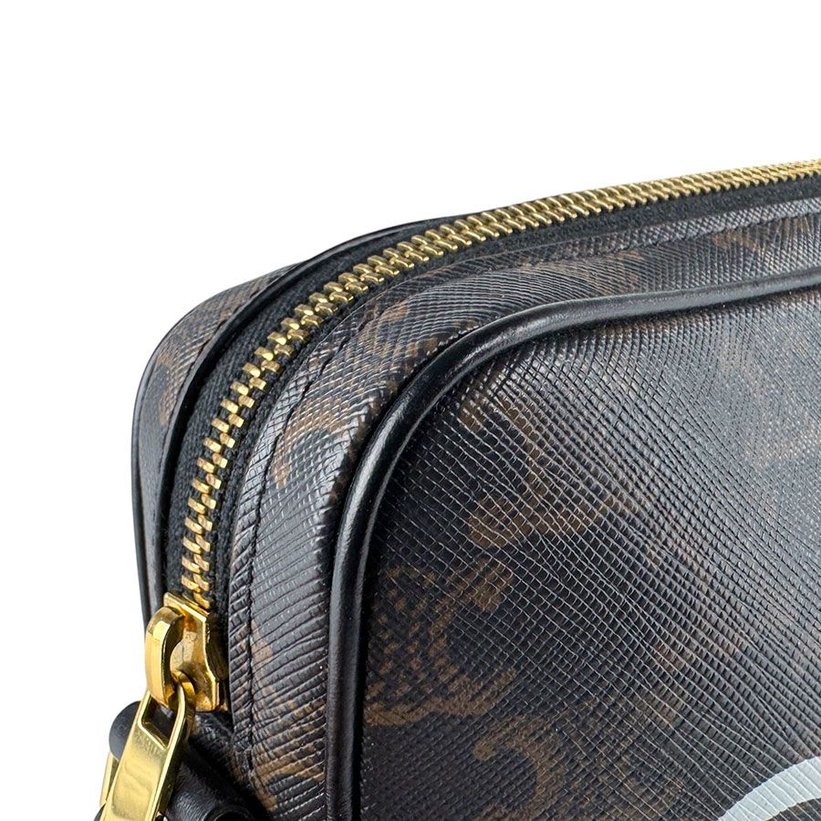Celine Shoulder Bag Triomphe — view 6