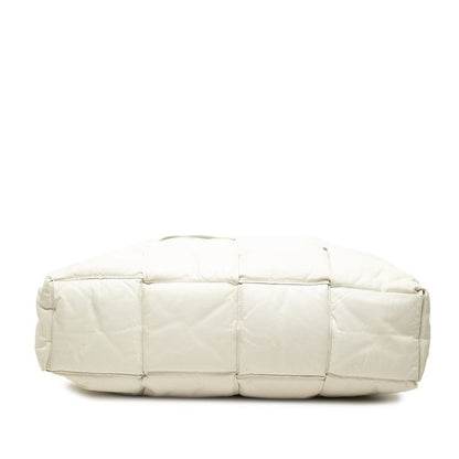Bottega Veneta Maxi Intrecciato Squash Tote Bag White Leather — view 3