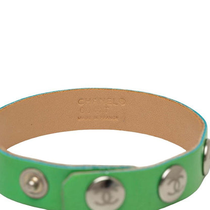 Chanel CC Logo Bracelet Green Silver Patent Leather — view 4
