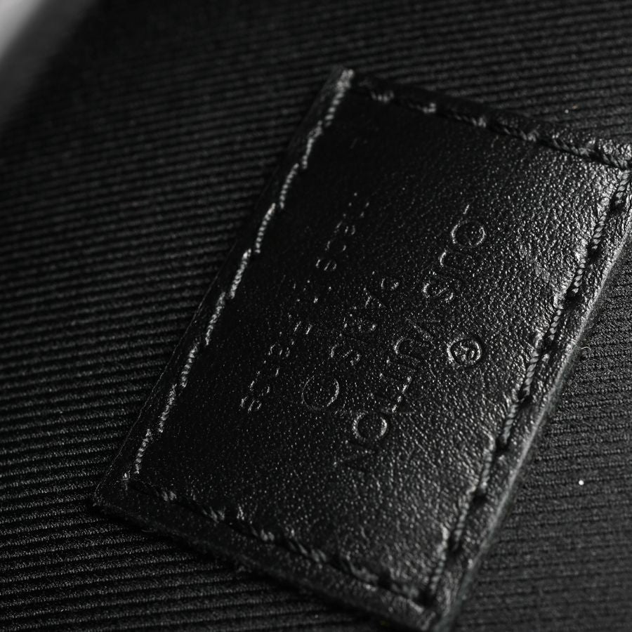 Louis Vuitton Shoulder Bag Vertical Trunk Wearable — view 6