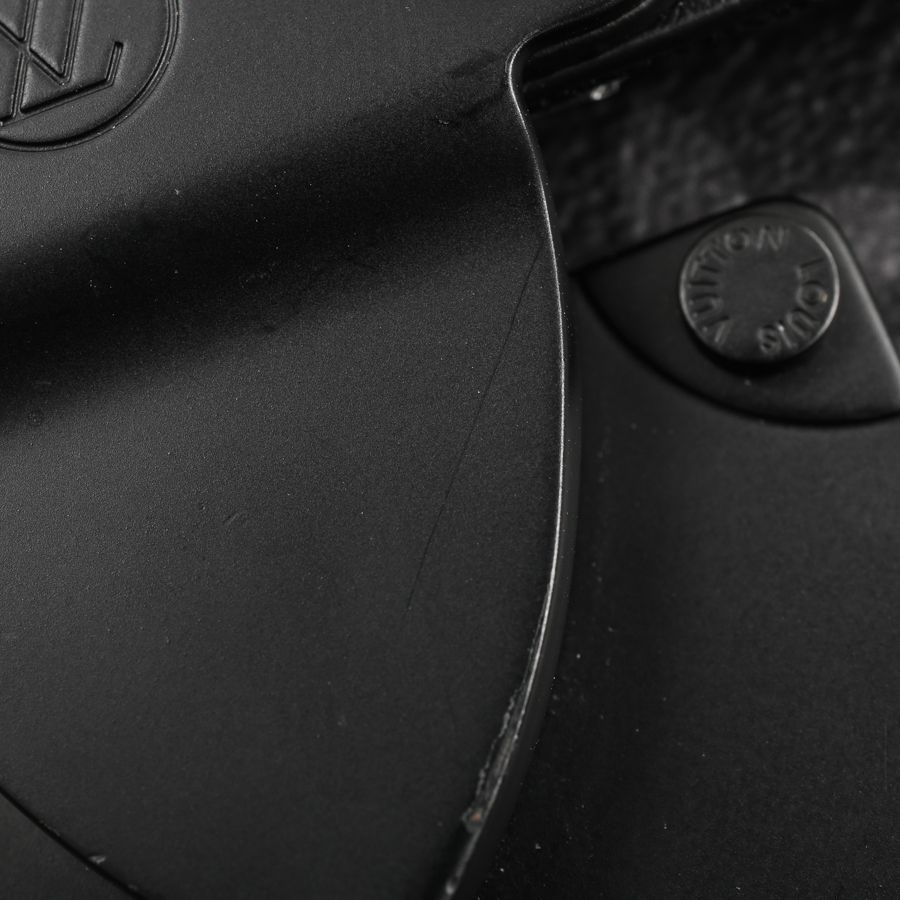 Louis Vuitton Shoulder Bag Vertical Trunk Wearable — view 7