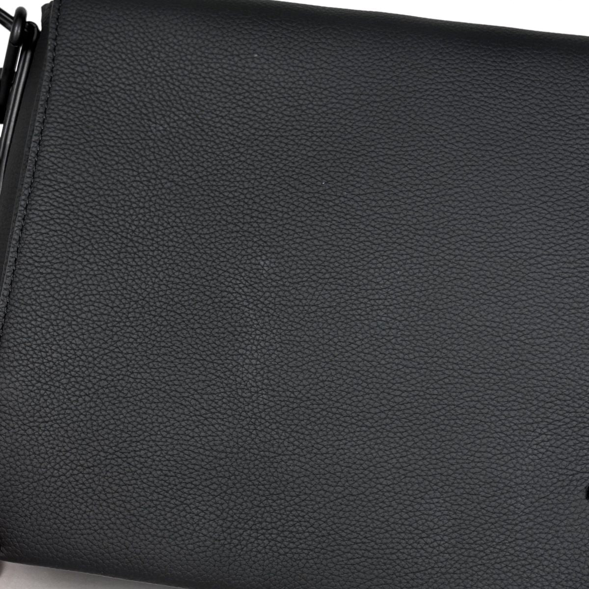 Louis Vuitton Takeoff Messenger LV Aerogram Shoulder Bag Leather Noir — view 4