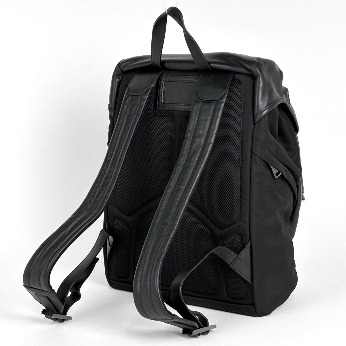 Prada Logo Backpack Tessuto Nylon Nero — view 2