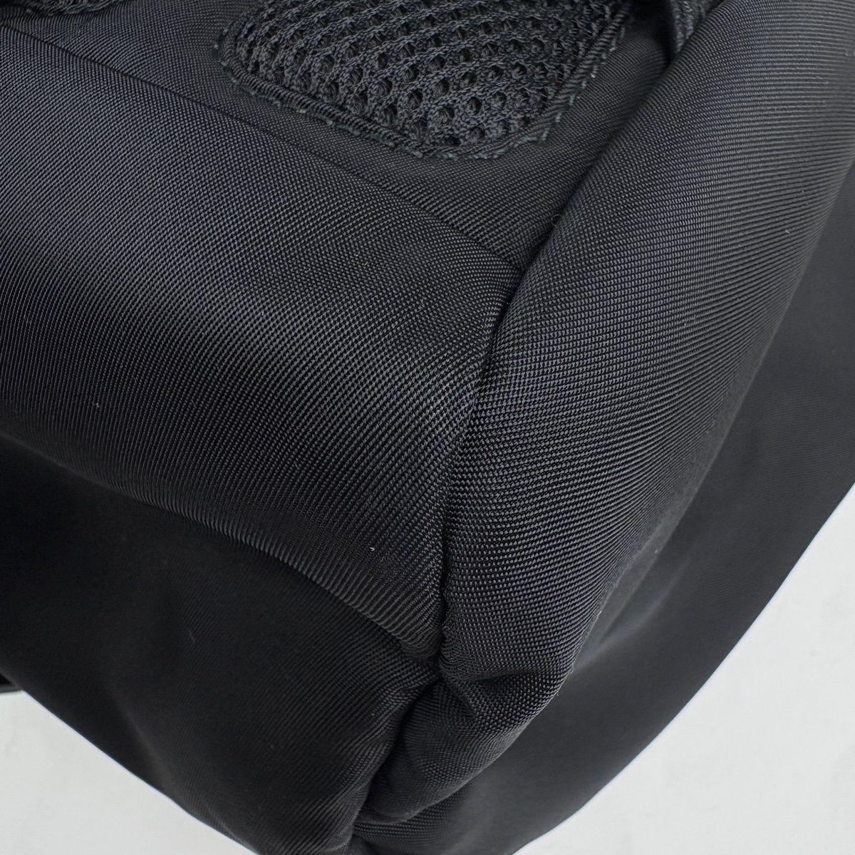 Prada Logo Backpack Tessuto Nylon Nero — view 4