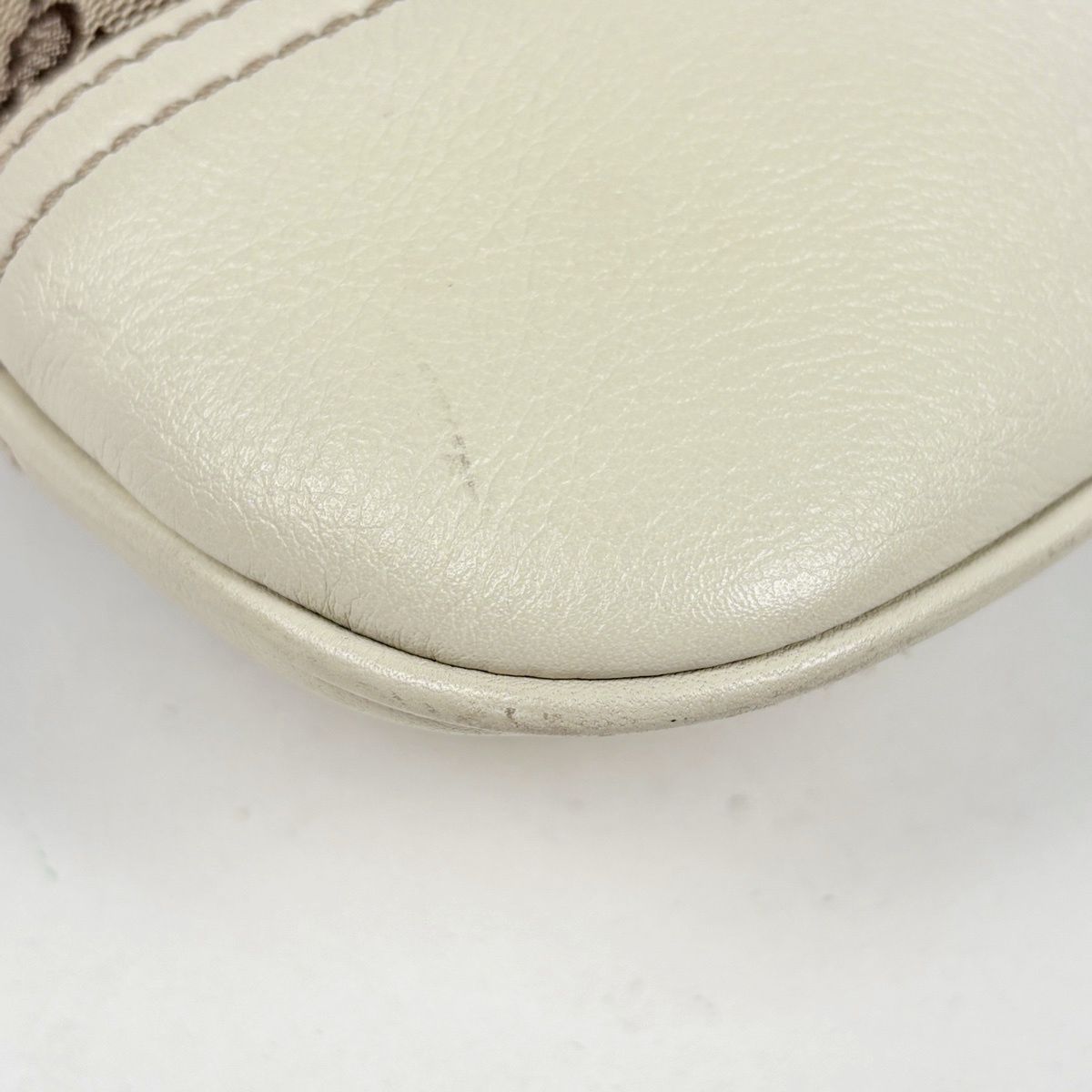 Gucci GG Pattern Shoulder Bag Canvas Beige White — view 3