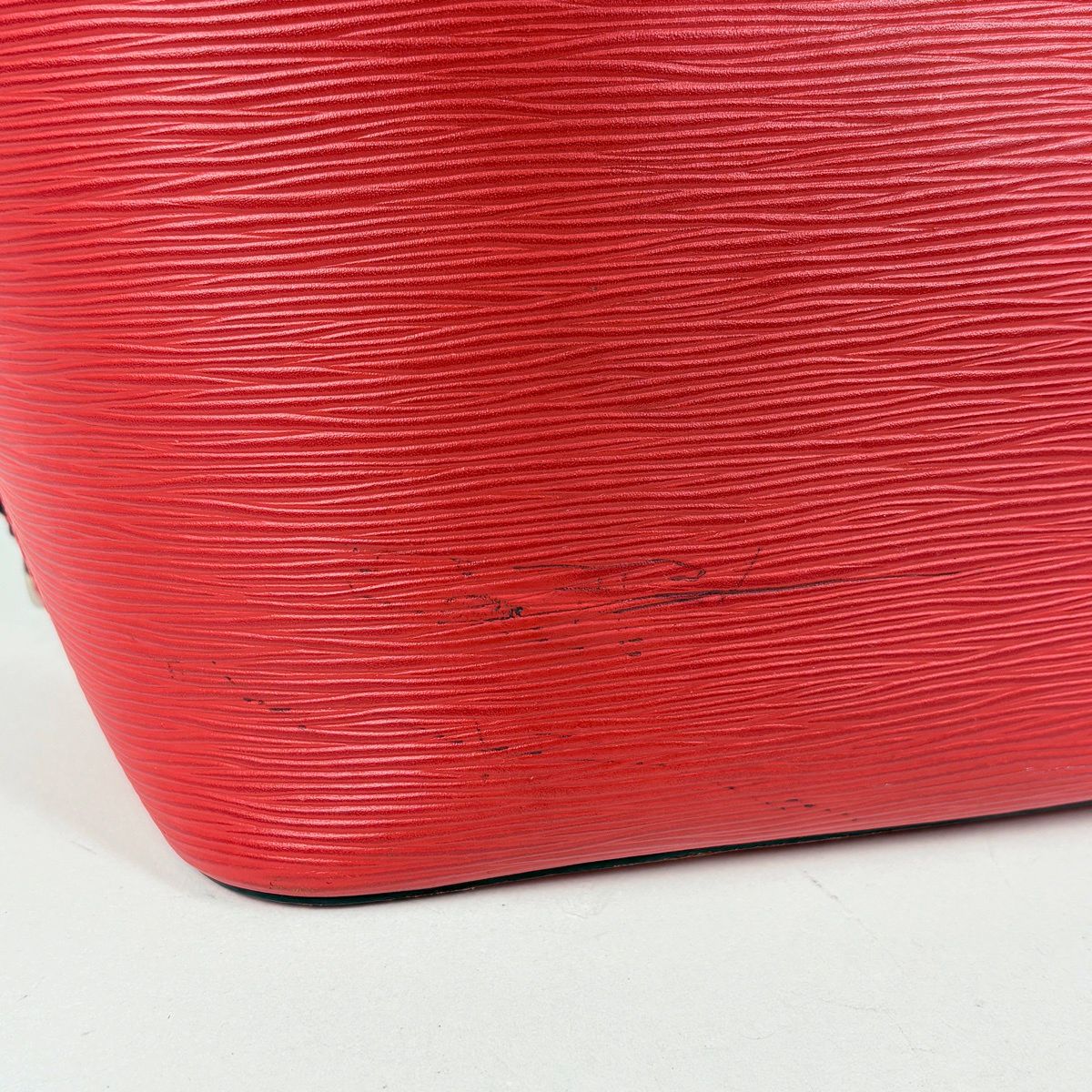 Louis Vuitton Neverfull MM Tote Bag Epi Coquelicot — view 4