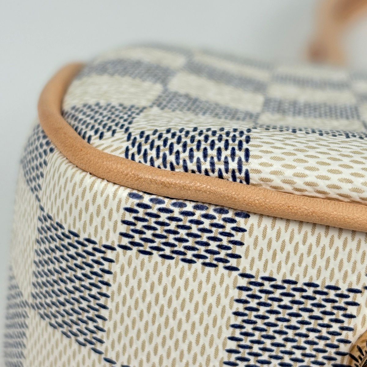 Louis Vuitton Figheri PM Shoulder Bag Damier Azur White — view 3