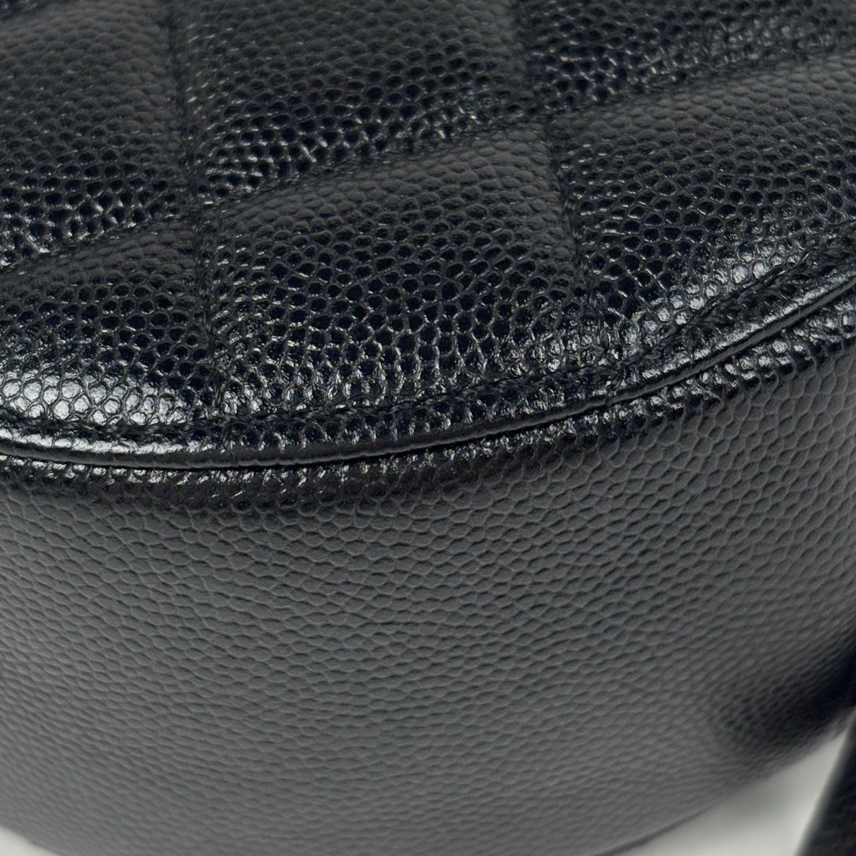 Chanel CC Logo Round Chain Shoulder Bag Quilted Classic Caviar Leather Black — view 3