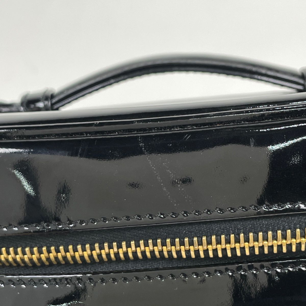 Chanel Makeup Pouch CC Logo Vanity Enamel Patent Leather Black — view 4
