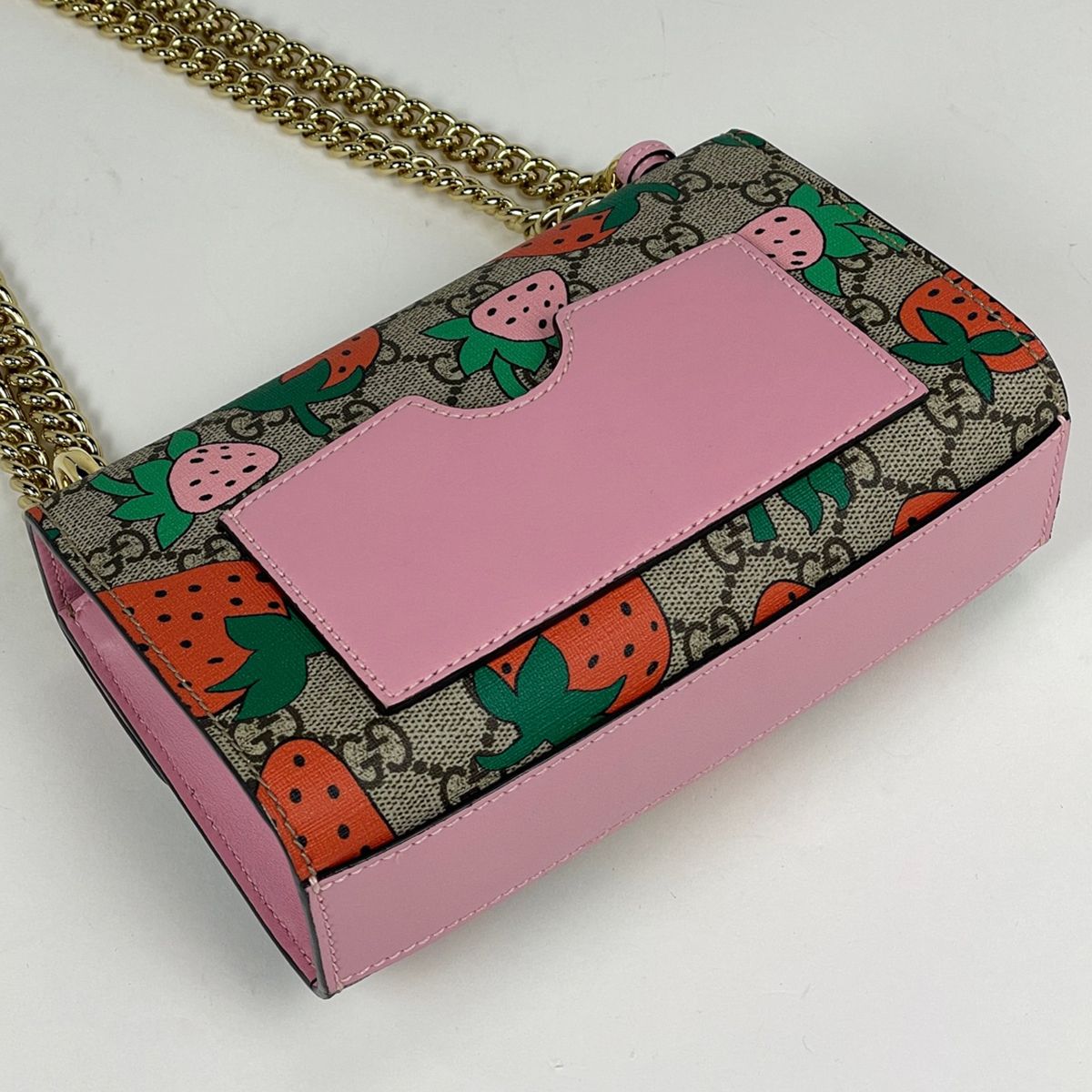 Gucci Shoulder Bag GG Pattern Supreme Strawberry Beige Pink Multicolor — view 2
