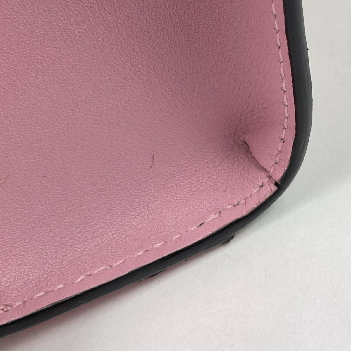 Gucci Shoulder Bag GG Pattern Supreme Strawberry Beige Pink Multicolor — view 4