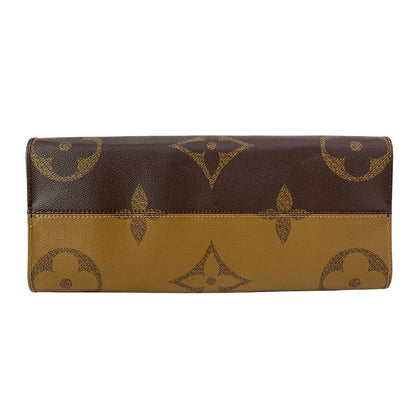 Louis Vuitton Tote Bag Monogram On The Go MM Reverse — view 5