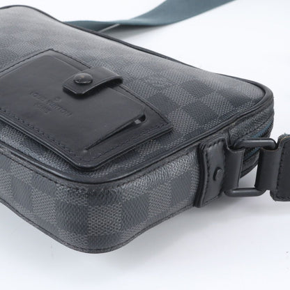 Louis Vuitton Damier Graphite Alpha Messenger Shoulder Bag Crossbody Leather — view 4