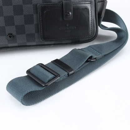 Louis Vuitton Damier Graphite Alpha Messenger Shoulder Bag Crossbody Leather — view 2