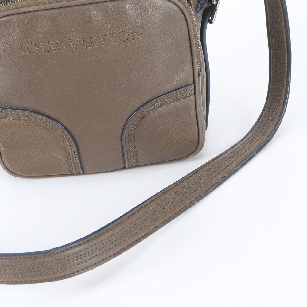 Louis Vuitton Cuir Bequia Trotter M Leather Shoulder Bag Crossbody Messenger — view 2