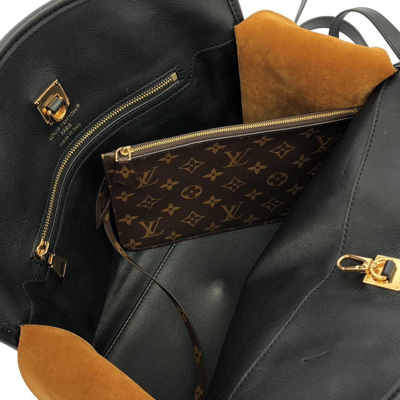 Louis Vuitton City Steamer Soft MM Shoulder Bag — view 7
