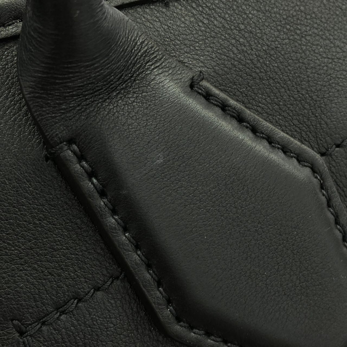 Louis Vuitton City Steamer Soft MM Shoulder Bag — view 5