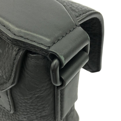 Louis Vuitton Taurillon Monogram S Cape Messenger M Shoulder Bag — view 5