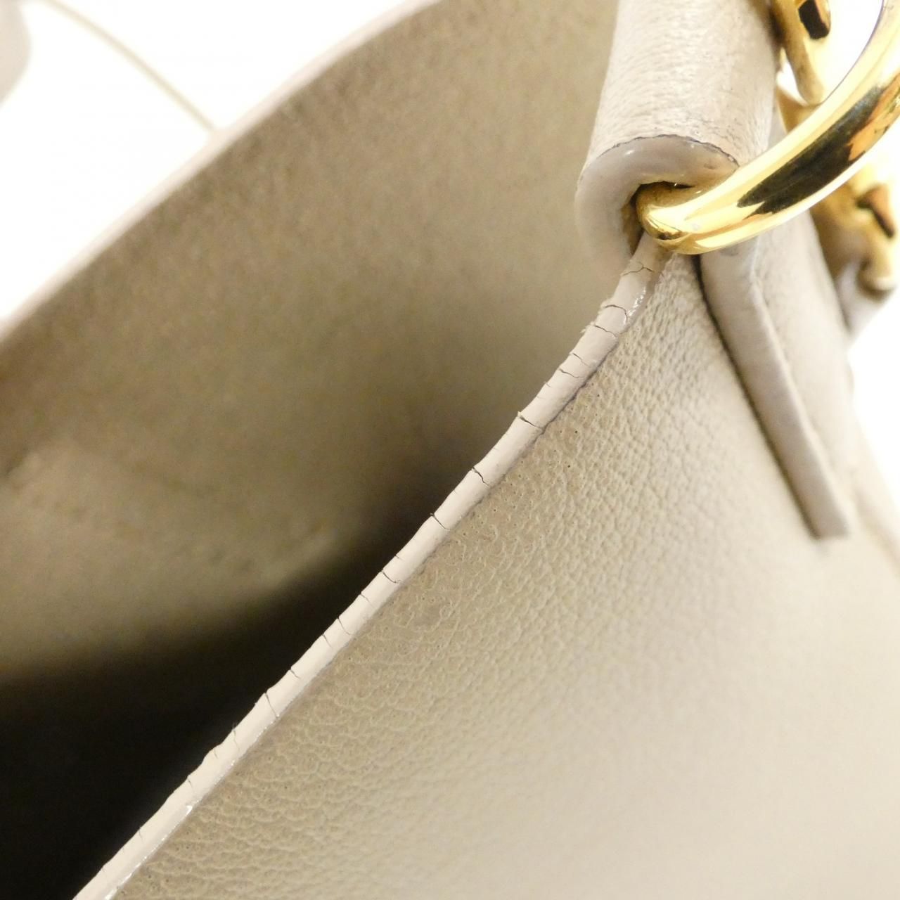 Saint Laurent Toy Shopping Shoulder Bag — view 5