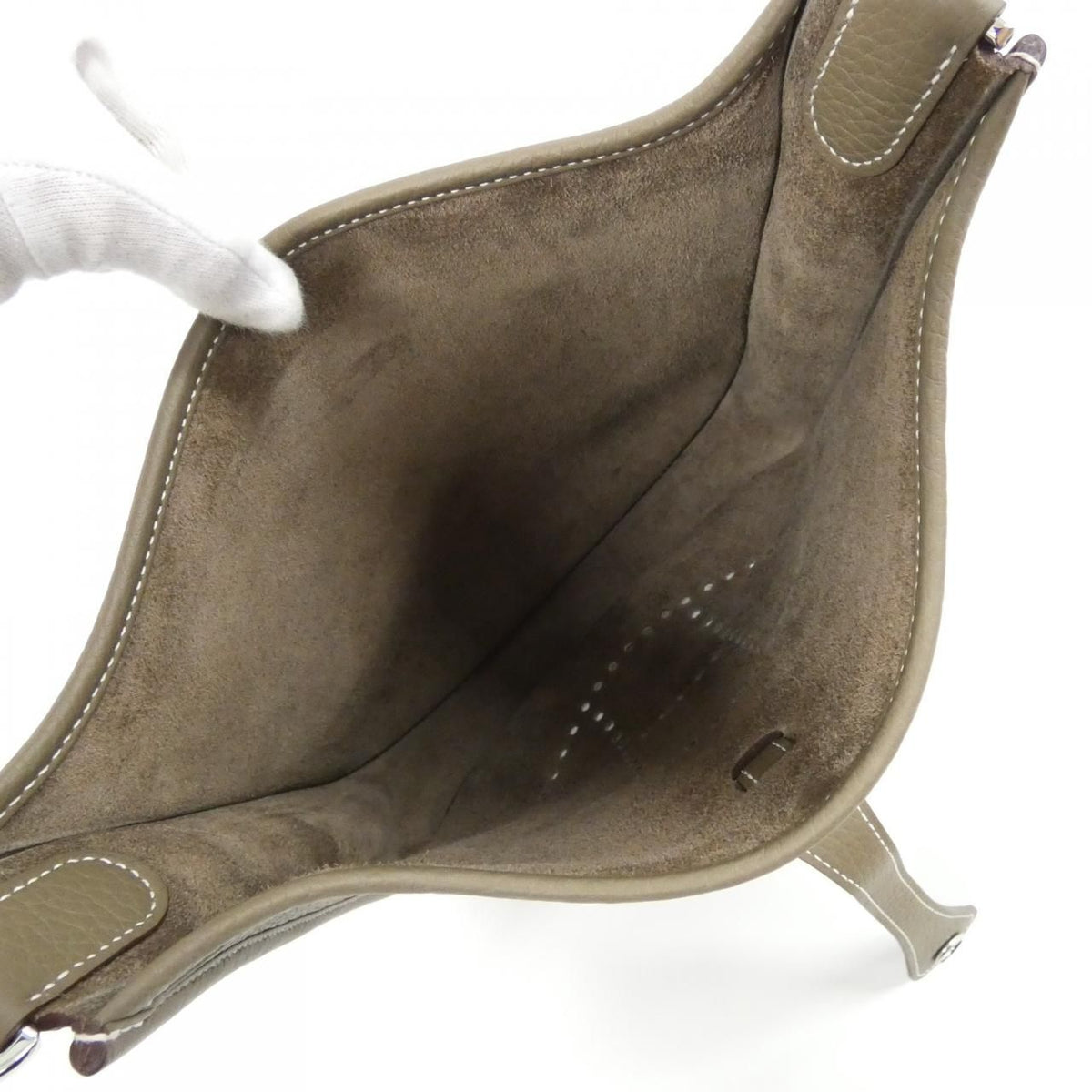 Hermes Evelyne 3 PM Shoulder Bag — view 6