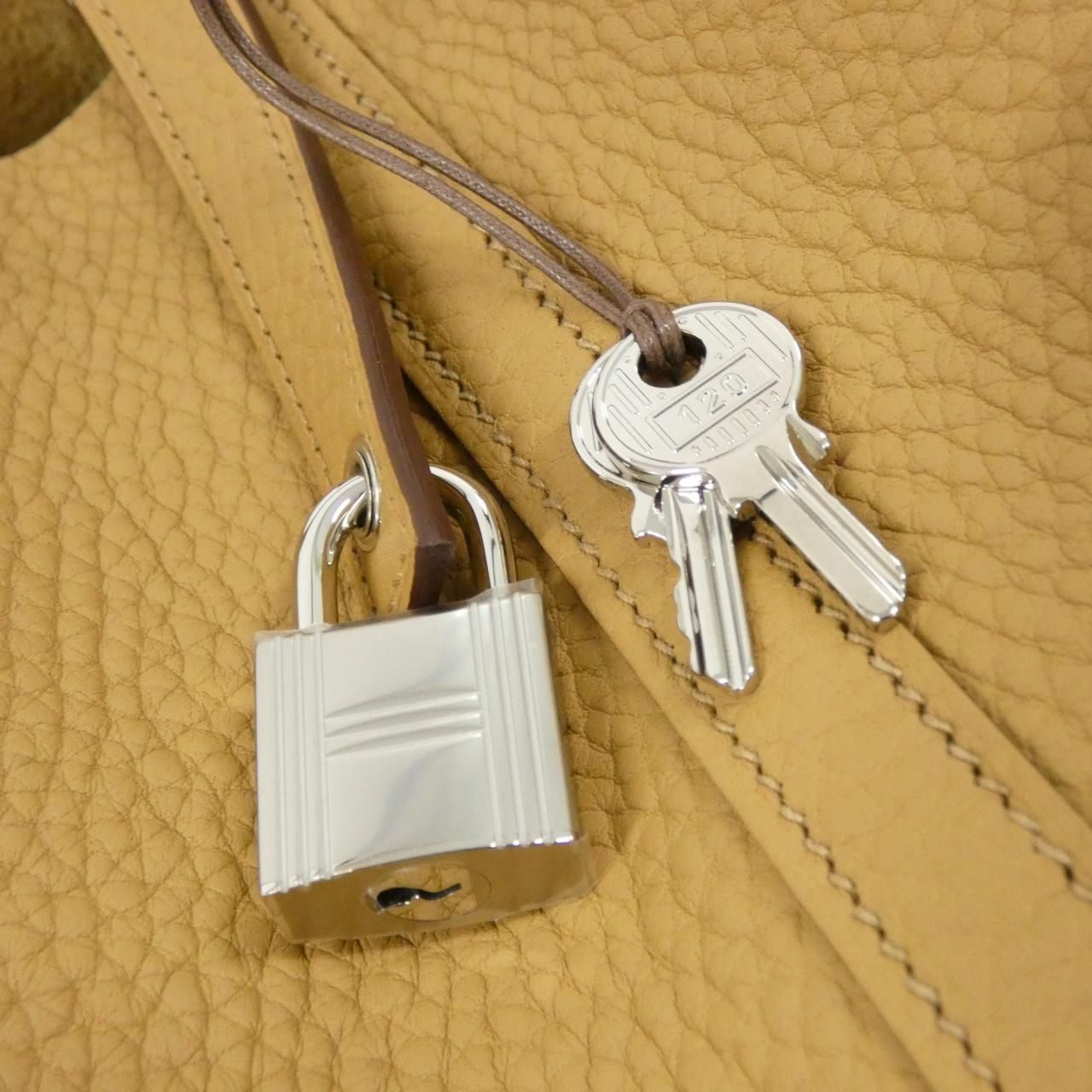 Hermes Picotin Lock MM Bag — view 3