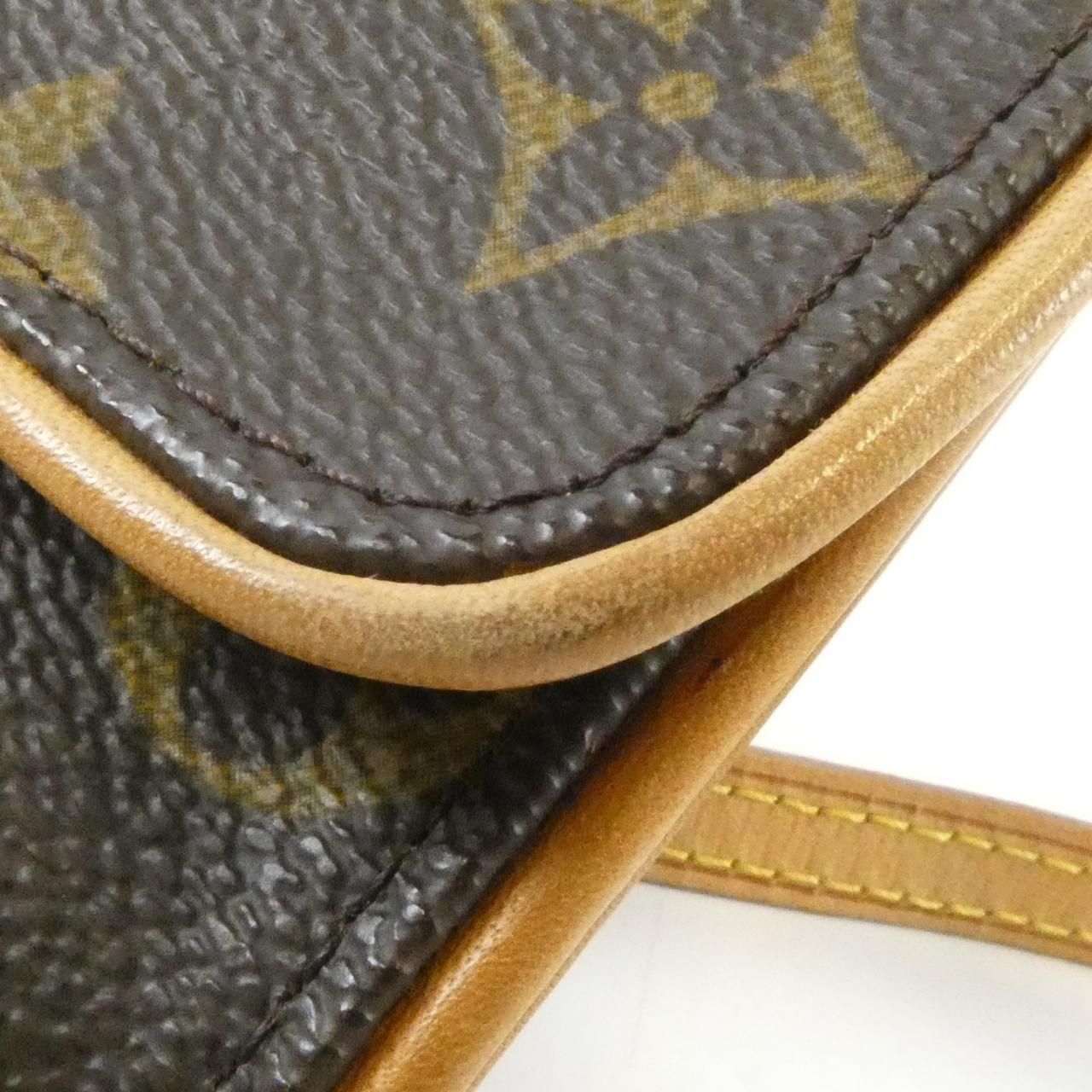 Louis Vuitton Monogram Pochette Twin PM Shoulder Bag — view 4