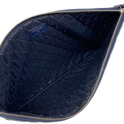 Chanel Clutch Quilted Navy Silver Lambskin — view 7