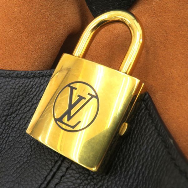 Louis Vuitton Lowkey Hobo PM — view 7