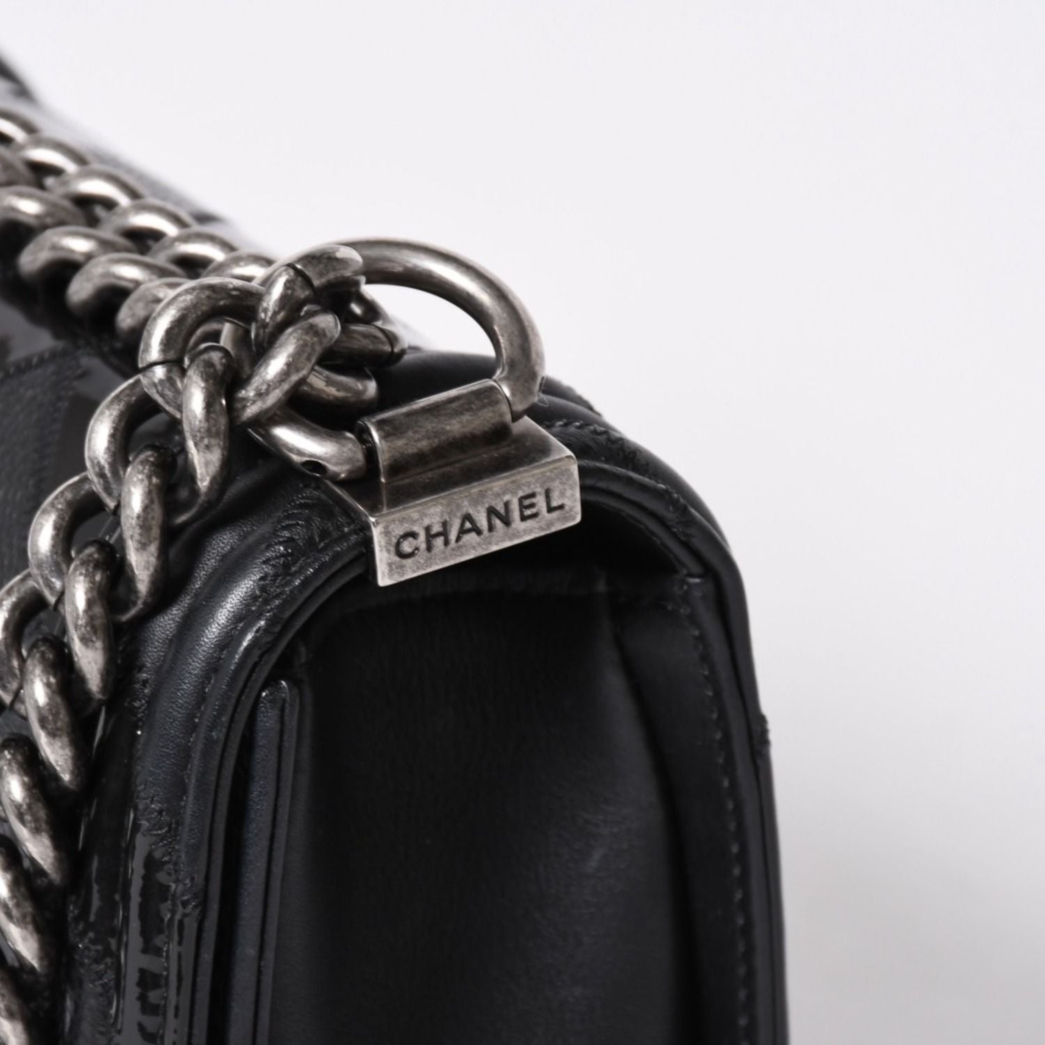 Chanel Boy Chain Shoulder Bag Black — view 5