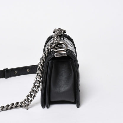 Chanel Boy Chain Shoulder Bag Black — view 4