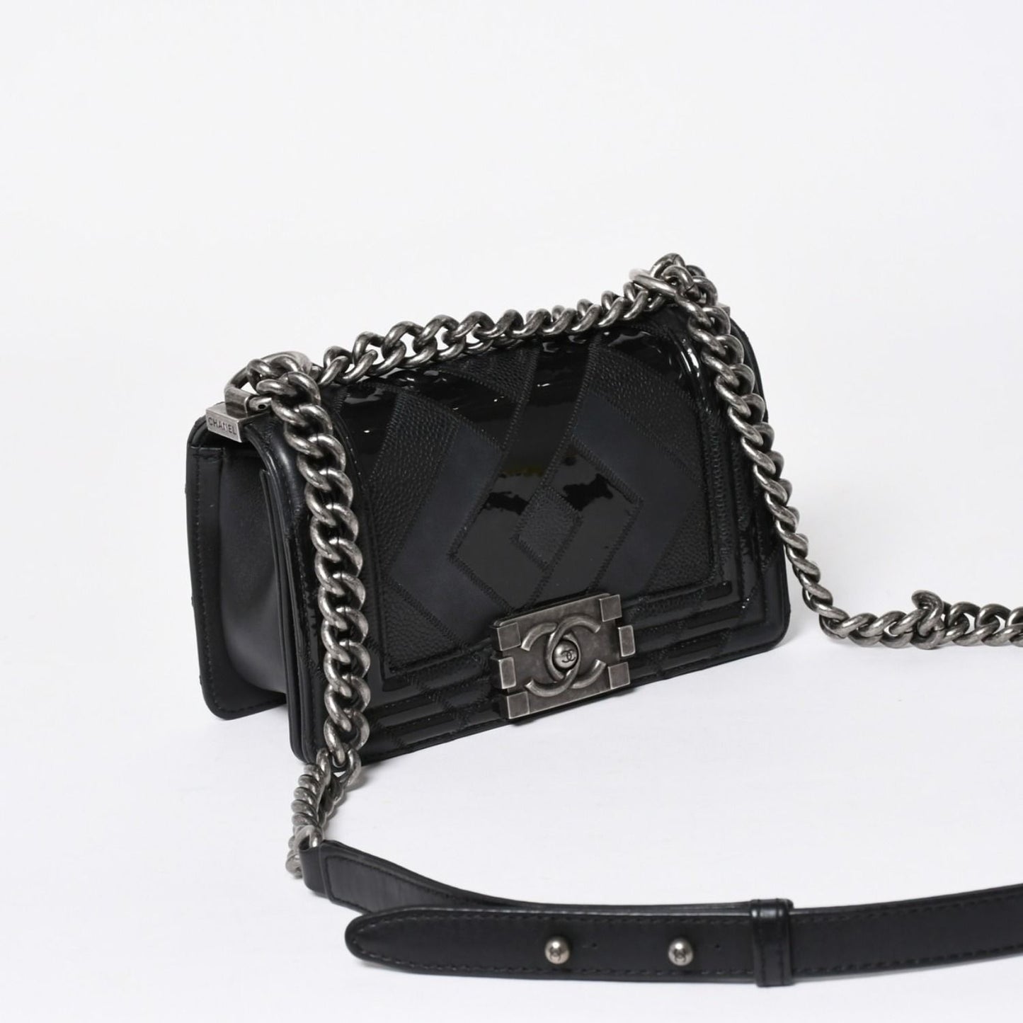 Chanel Boy Chain Shoulder Bag Black — view 3